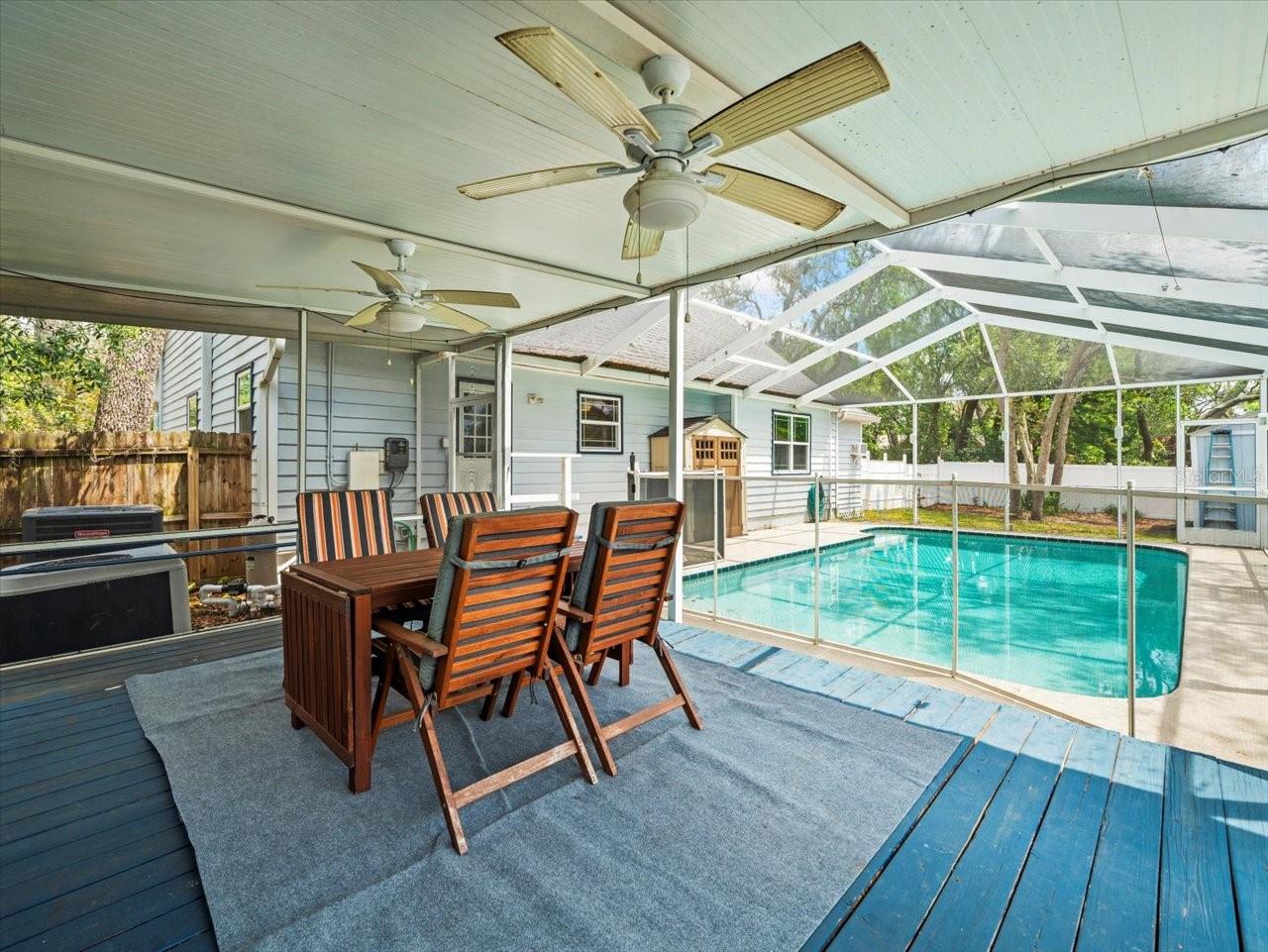 10206 N HYALEAH RD, TAMPA, FL, 33617
