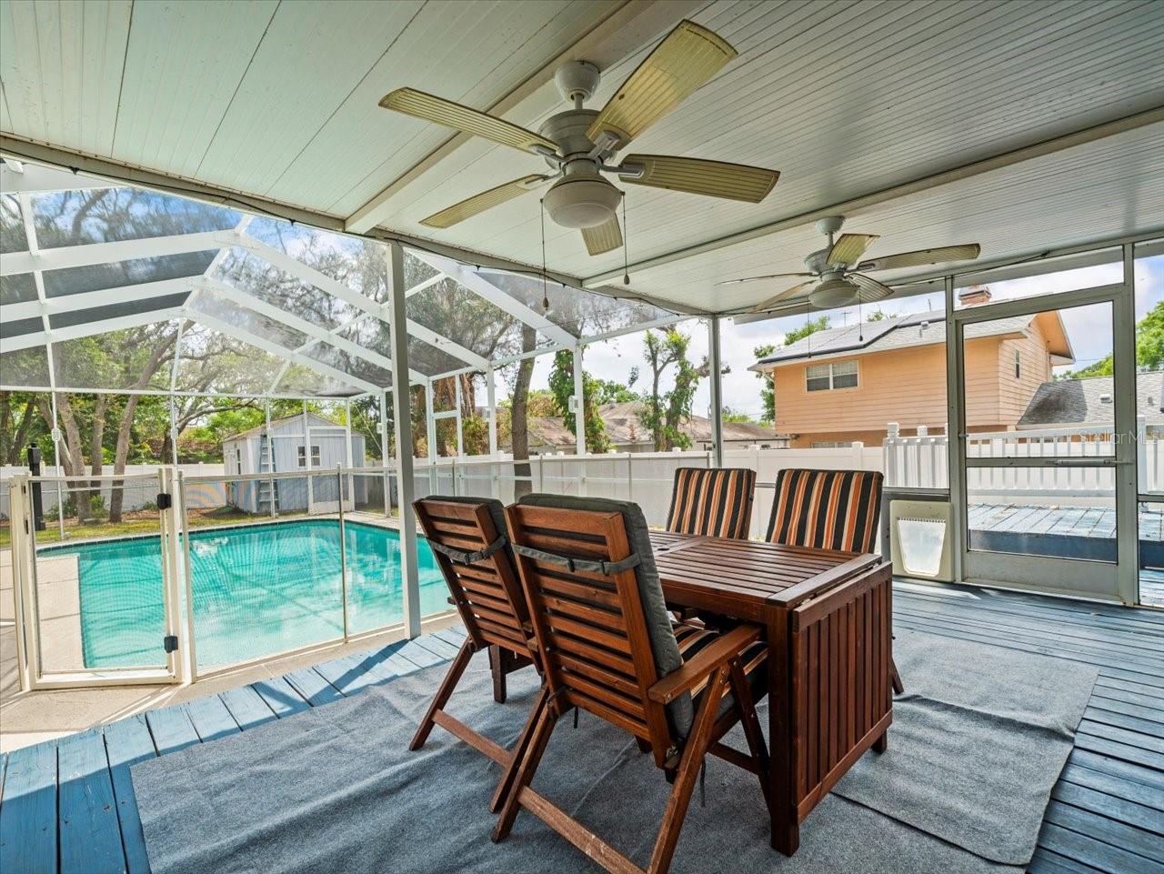 10206 N HYALEAH RD, TAMPA, FL, 33617