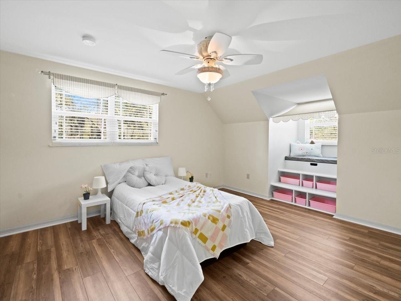 10206 N HYALEAH RD, TAMPA, FL, 33617