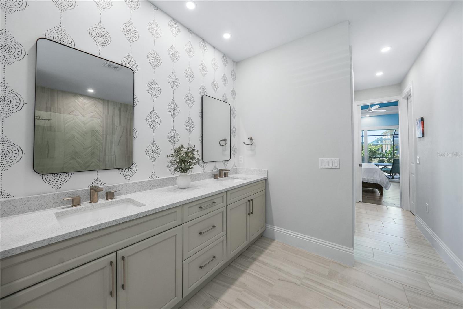 25273 PARAGUAY ST, PUNTA GORDA, FL, 33983