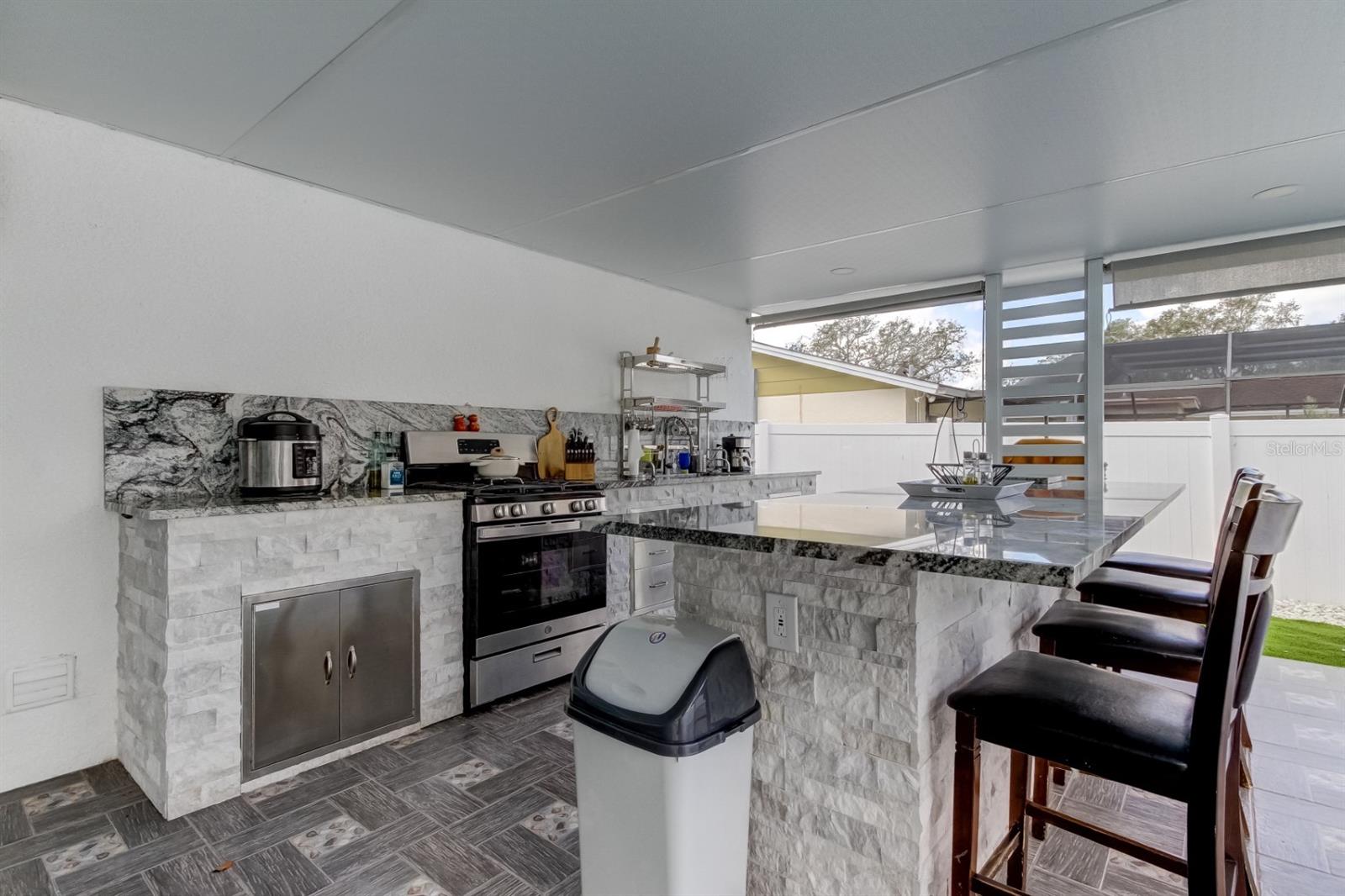 706 KINGSWOOD LOOP, BRANDON, FL, 33511