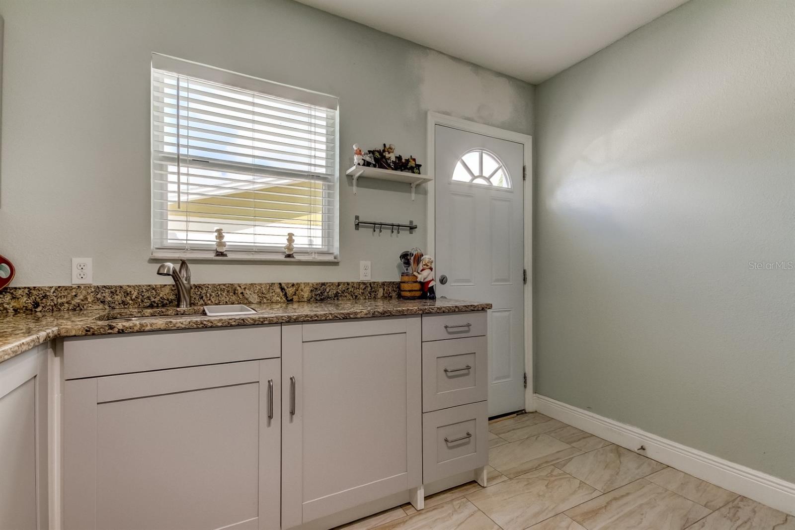 706 KINGSWOOD LOOP, BRANDON, FL, 33511