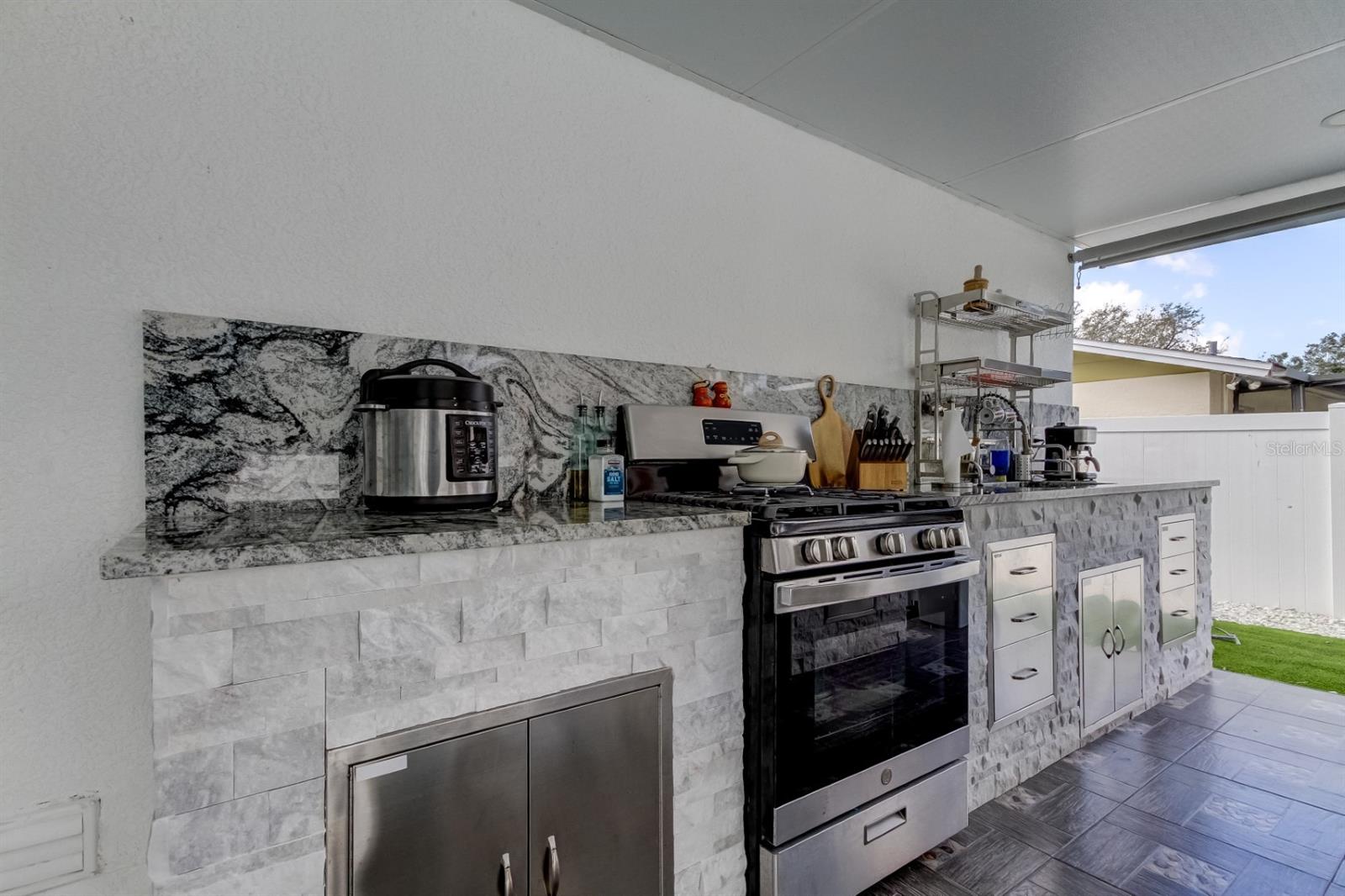 706 KINGSWOOD LOOP, BRANDON, FL, 33511