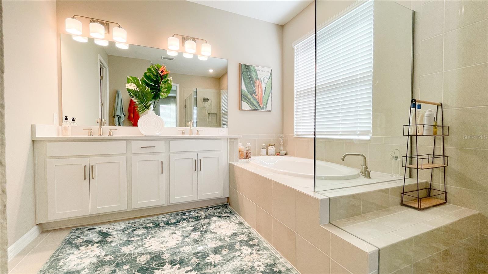 5684 BLUE REEF PLACE, NOKOMIS, FL, 34275