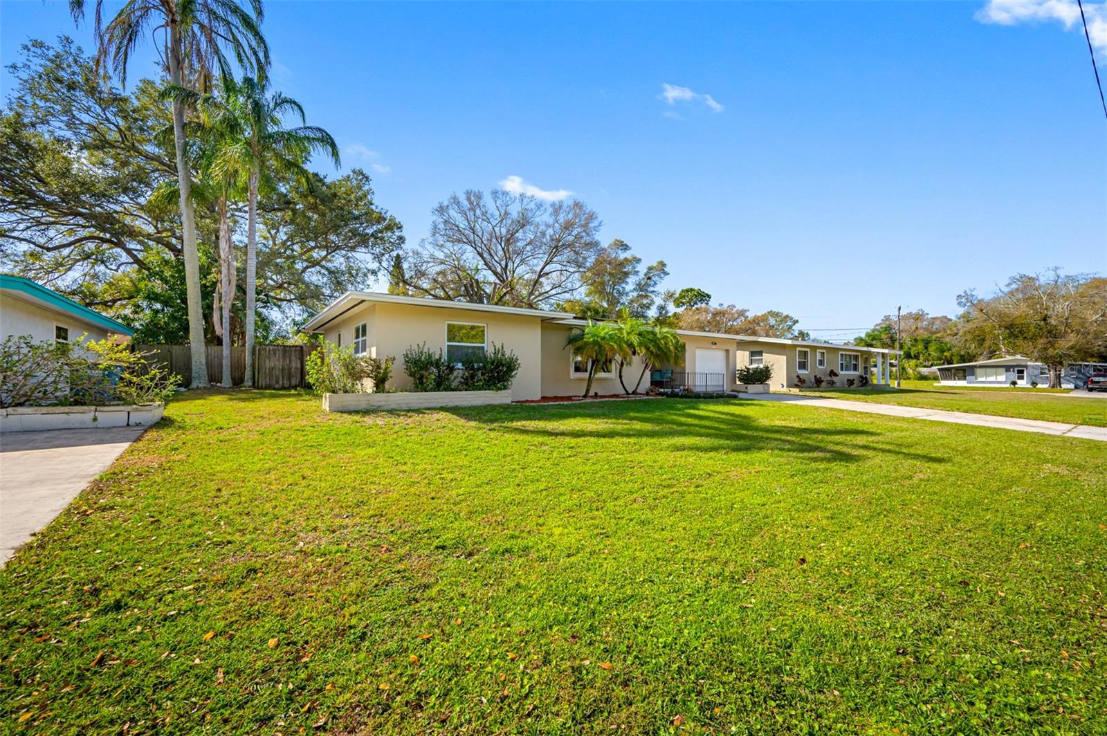 1411 PINEBROOK DR, CLEARWATER, FL, 33755