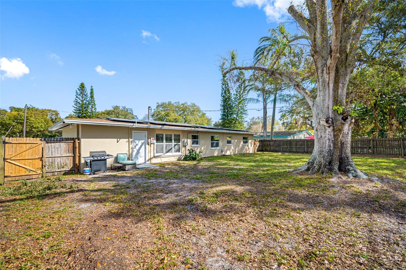 1411 PINEBROOK DR, CLEARWATER, FL, 33755