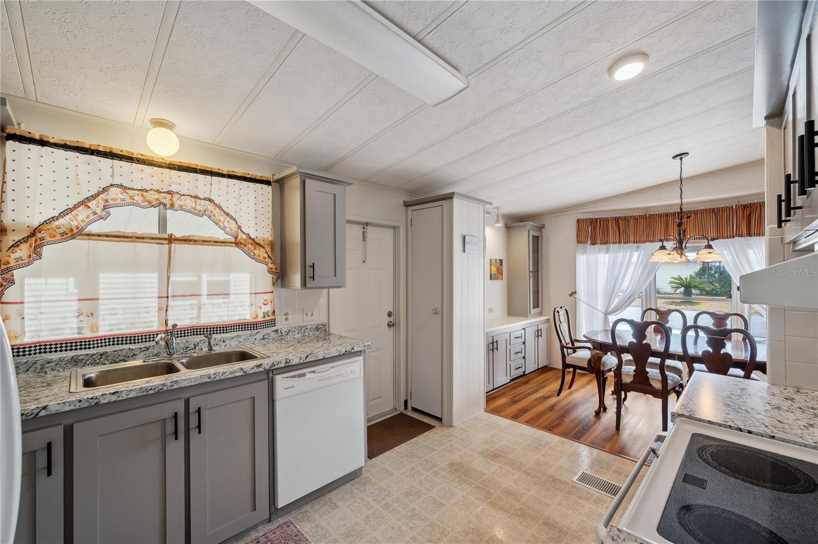 4801 BLANCO DR, ZEPHYRHILLS, FL, 33541