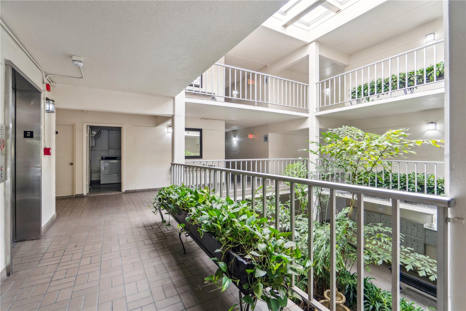 3325 BAYSHORE BLVD #B27, TAMPA, FL, 33629