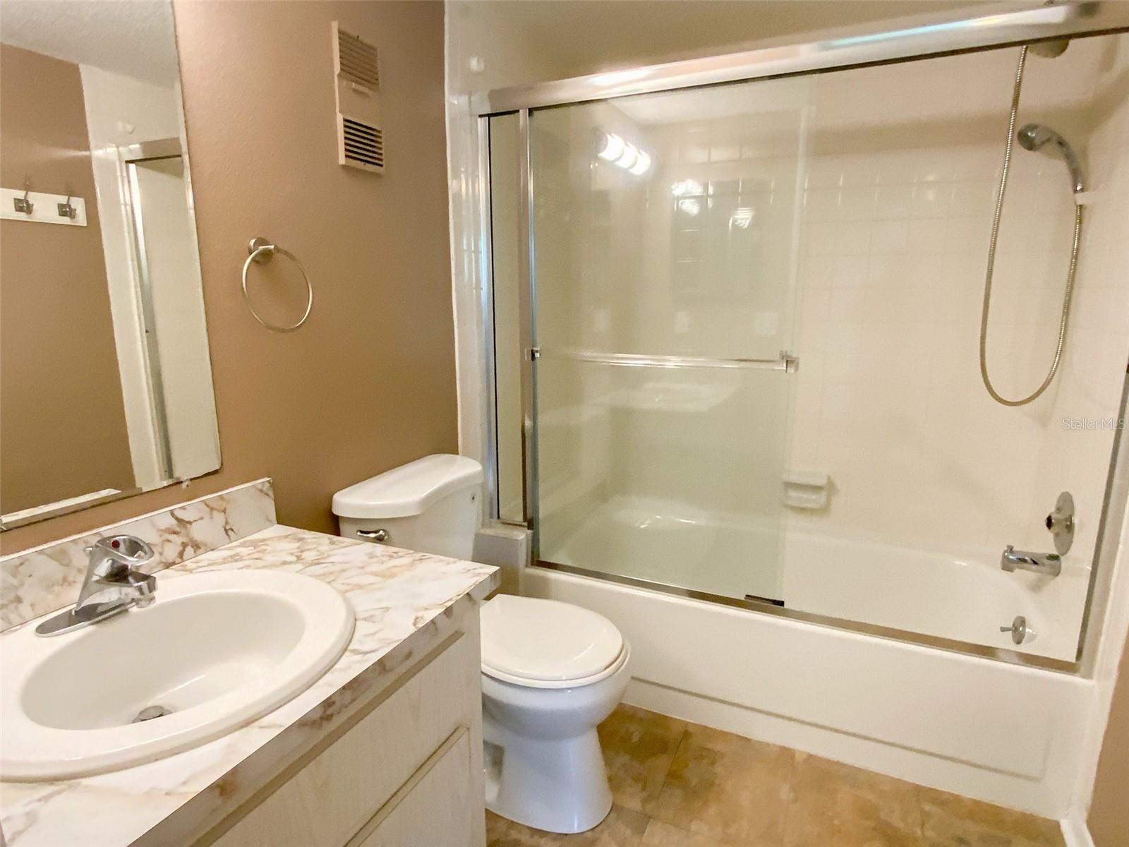 1375 DOOLITTLE LN #101, DUNEDIN, FL, 34698