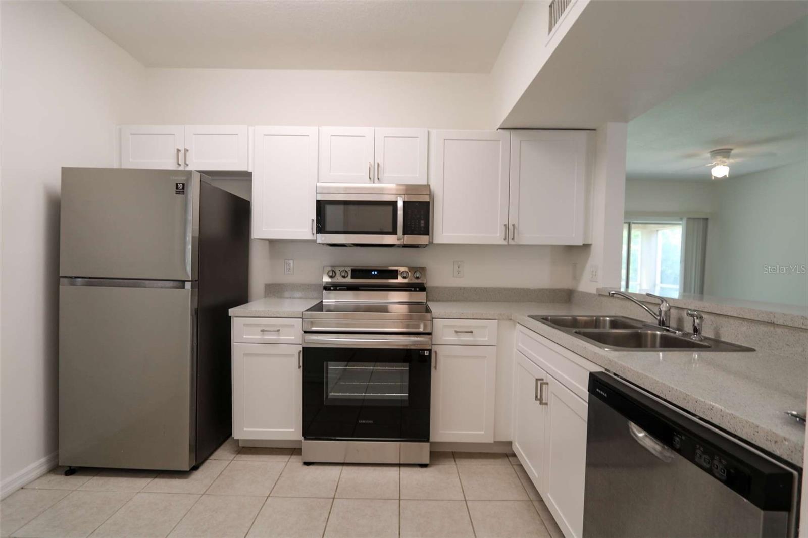 9519 NEWDALE WAY #102, RIVERVIEW, FL, 33578