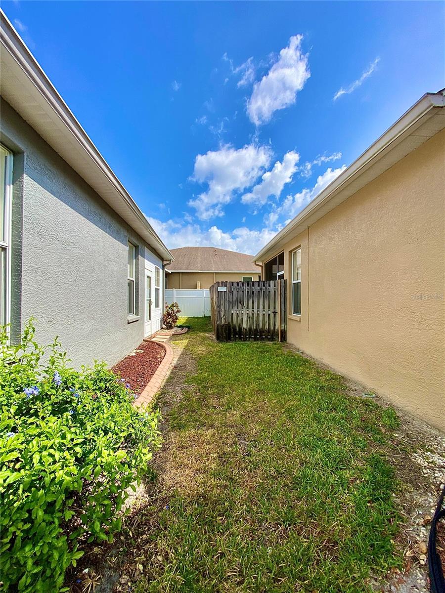 30442 LETTINGWELL CIR, WESLEY CHAPEL, FL, 33543