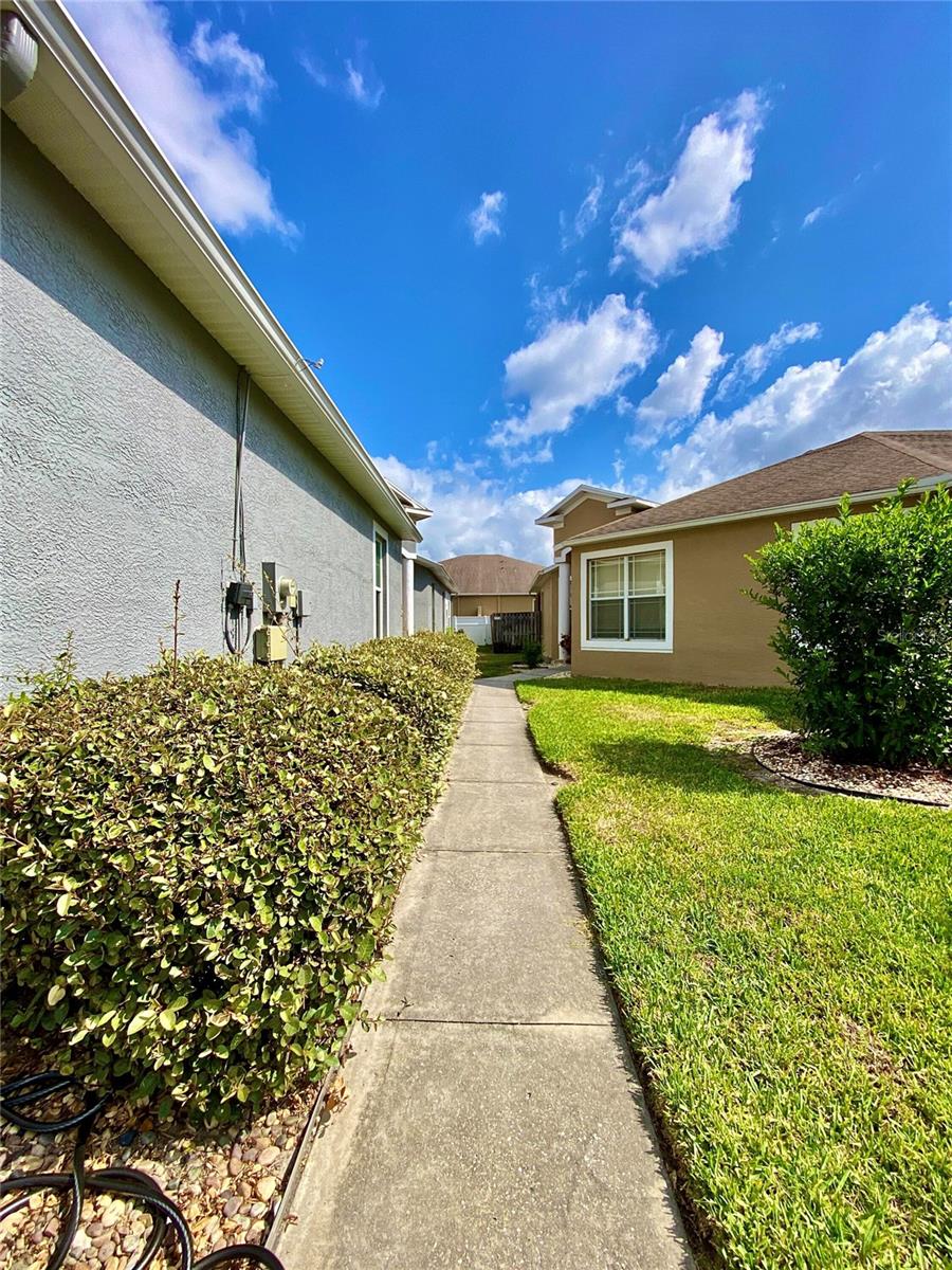 30442 LETTINGWELL CIR, WESLEY CHAPEL, FL, 33543