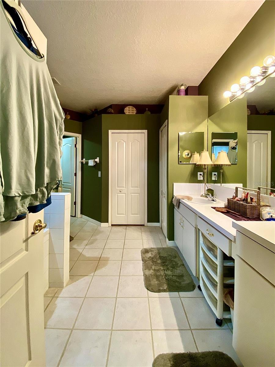 30442 LETTINGWELL CIR, WESLEY CHAPEL, FL, 33543