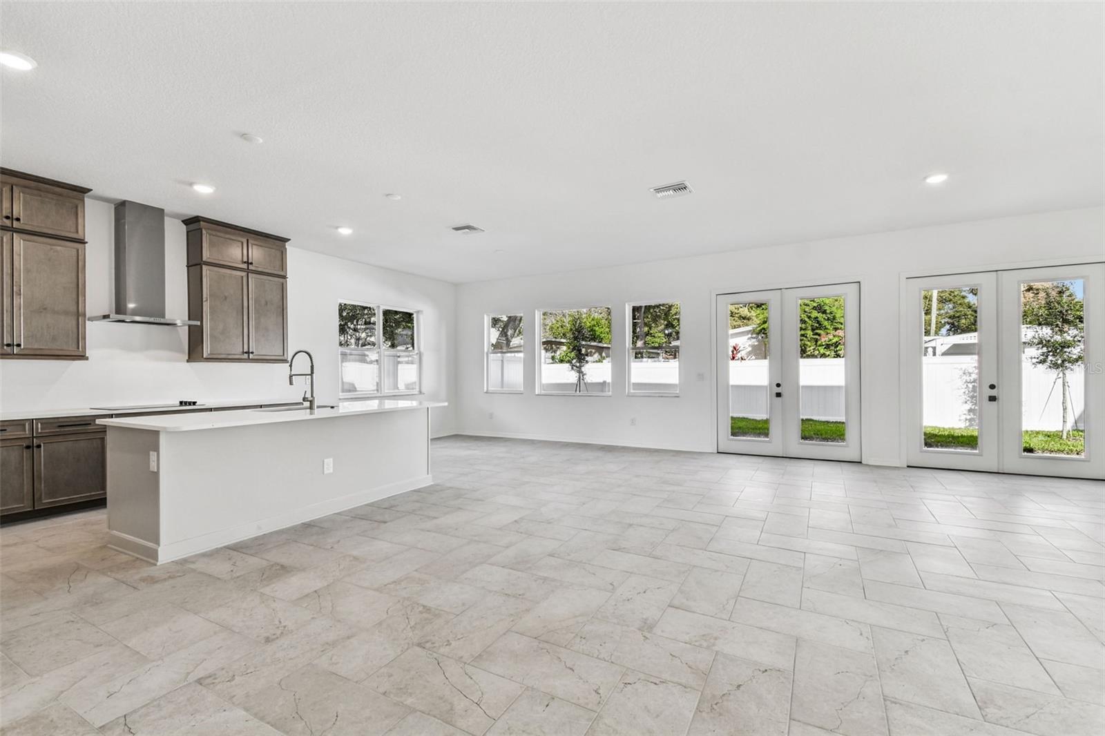3113 W NASSAU ST, TAMPA, FL, 33607