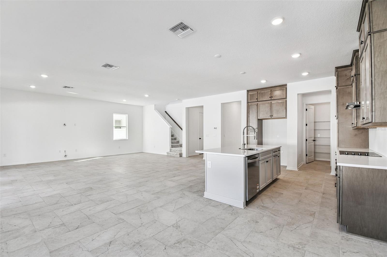 3113 W NASSAU ST, TAMPA, FL, 33607