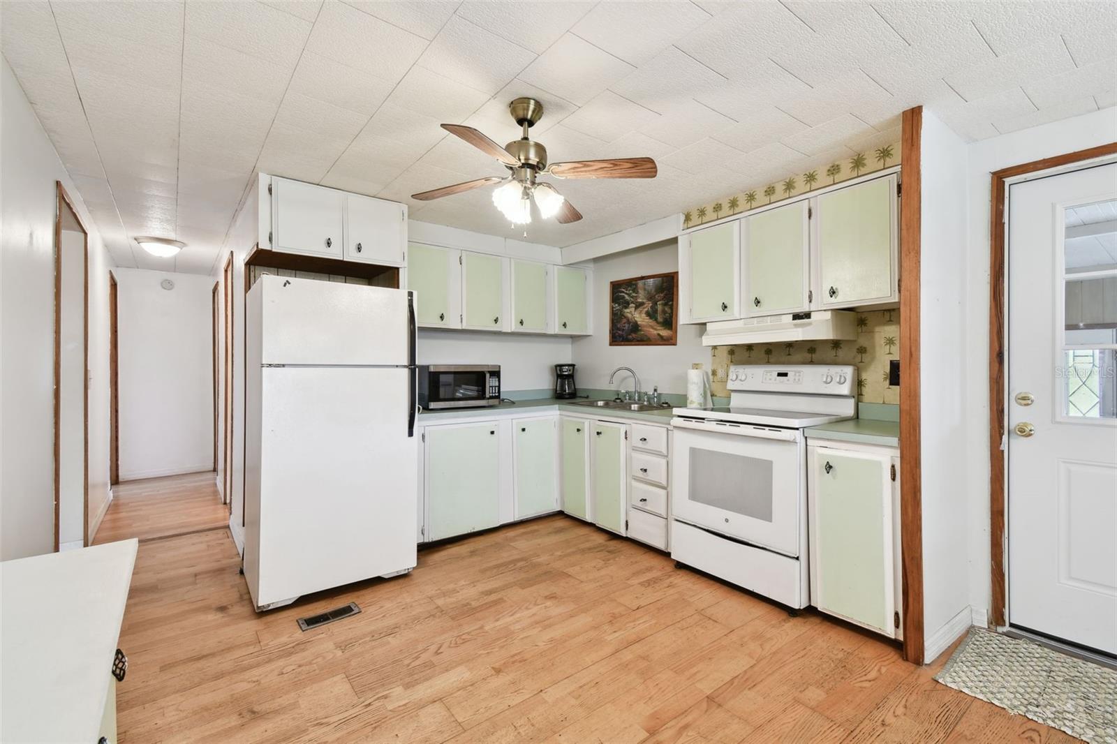 9617 SILVERBEND DR, DADE CITY, FL, 33525