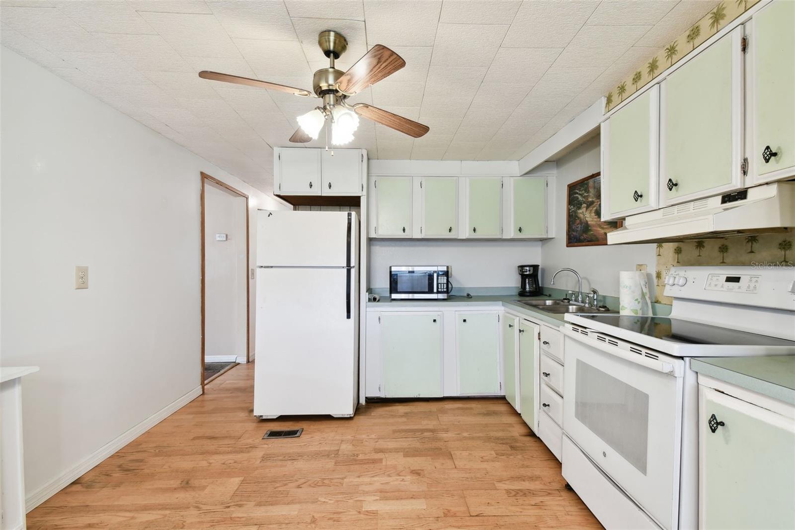 9617 SILVERBEND DR, DADE CITY, FL, 33525