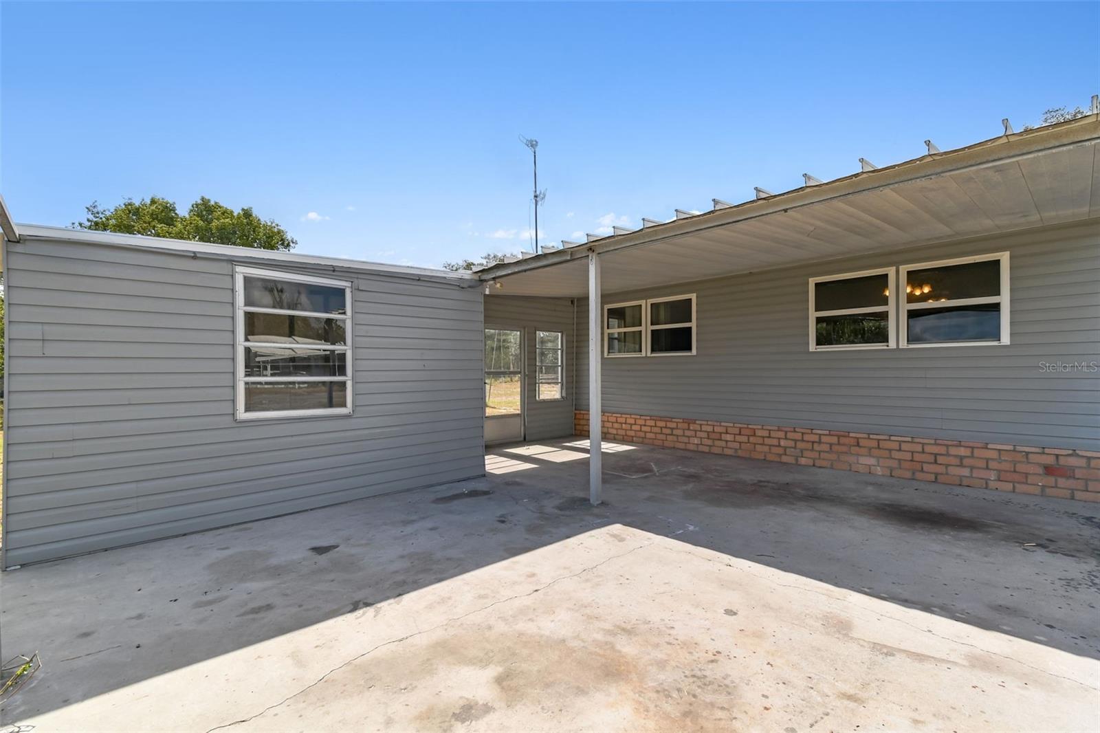 9617 SILVERBEND DR, DADE CITY, FL, 33525