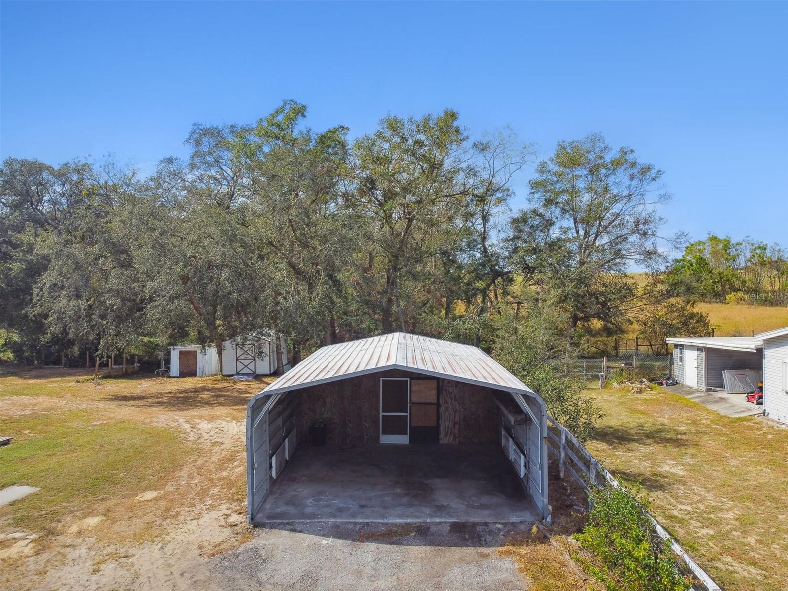 9617 SILVERBEND DR, DADE CITY, FL, 33525