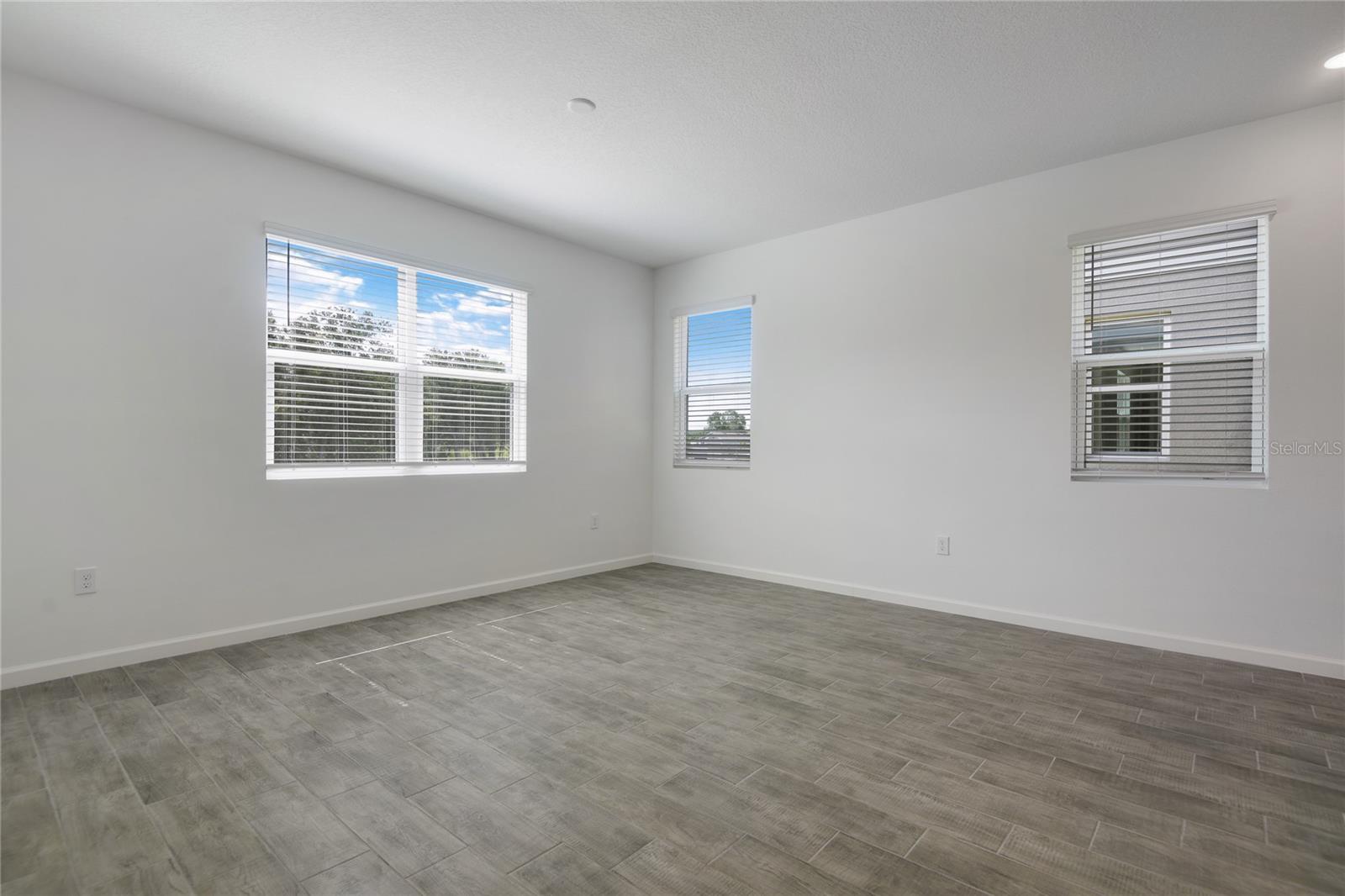 737 LAKE DELL AVE, DUNDEE, FL, 33838