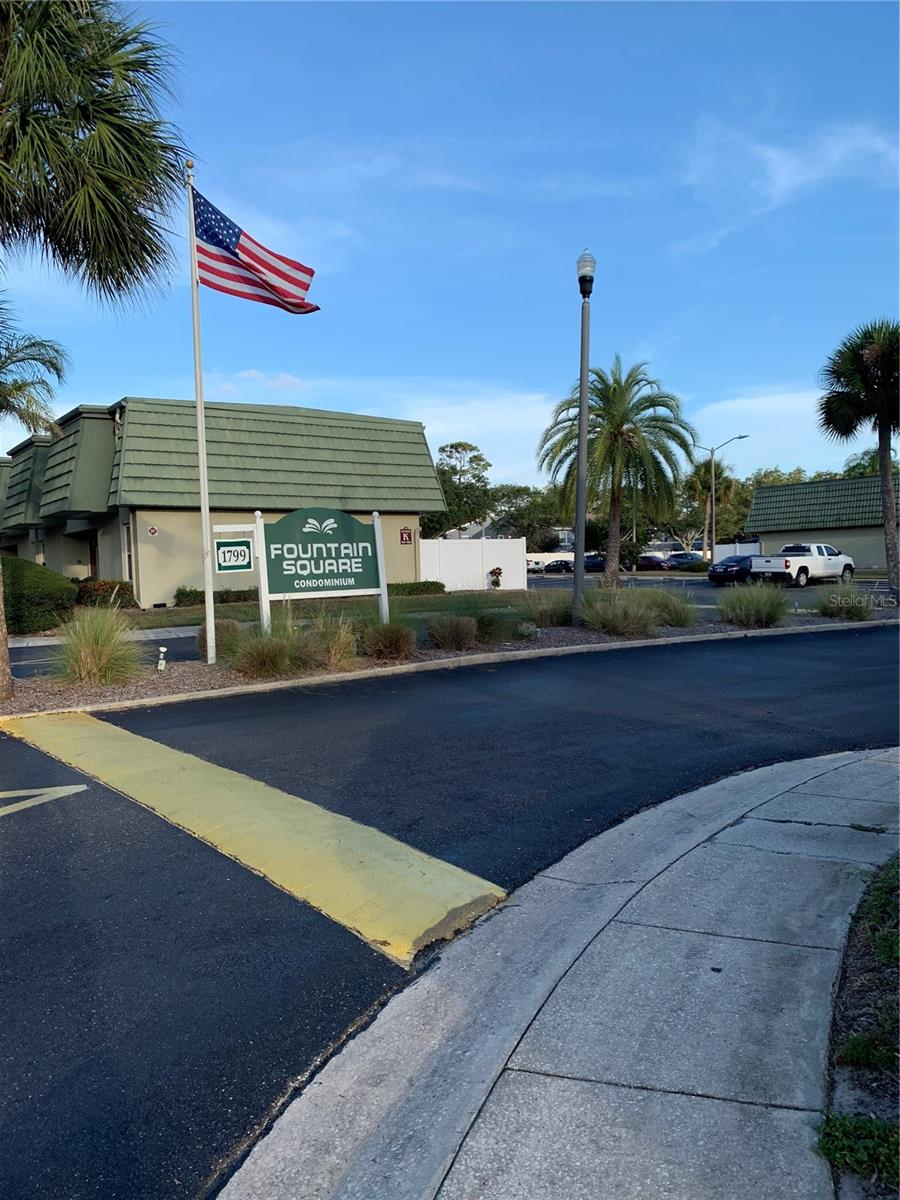 Main entrance on Greelea