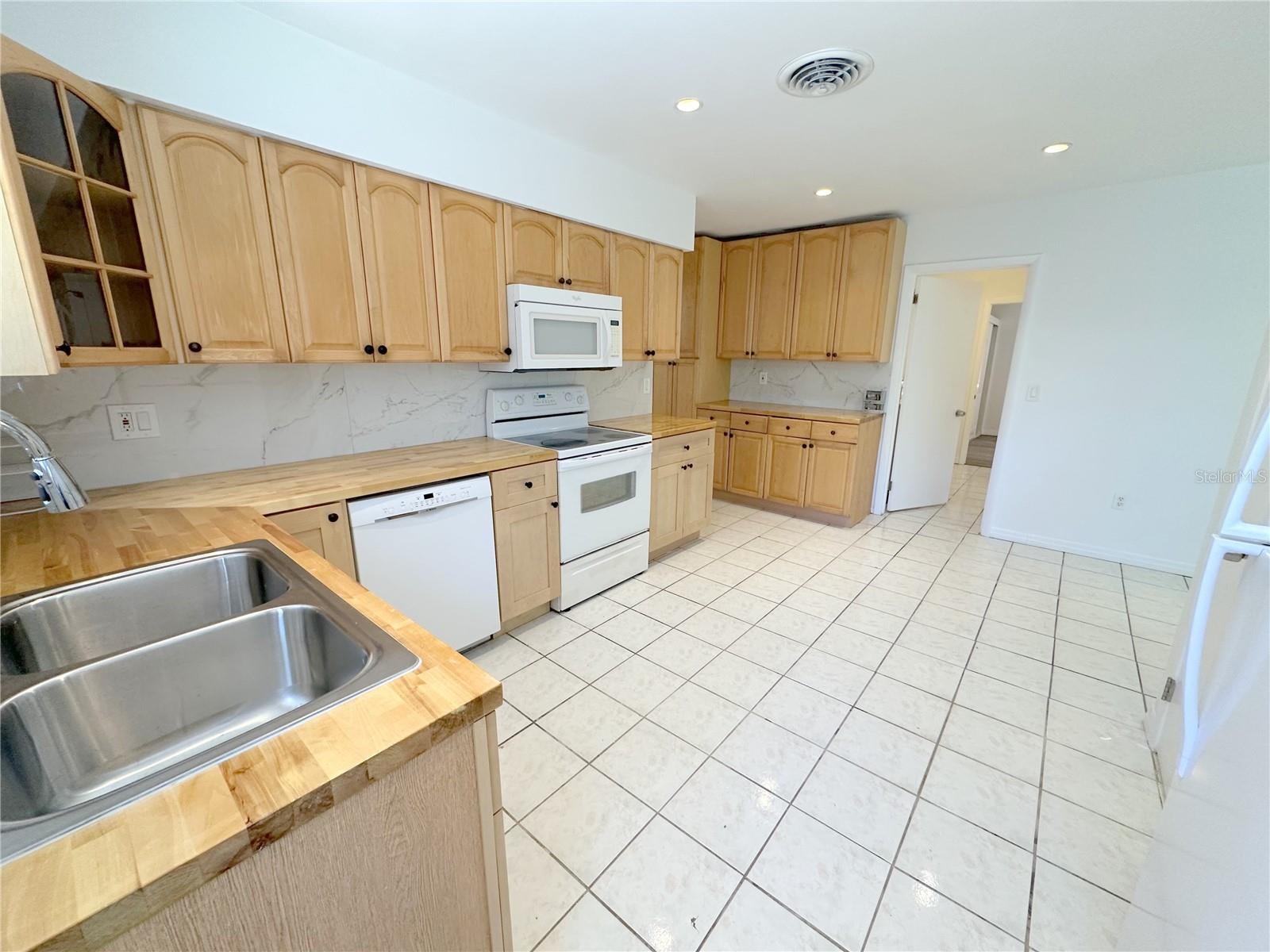 1655 FLORENCE AVE, ENGLEWOOD, FL, 34223