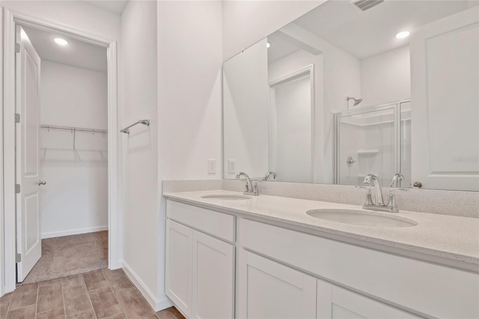 733 LAKE DELL AVE, DUNDEE, FL, 33838