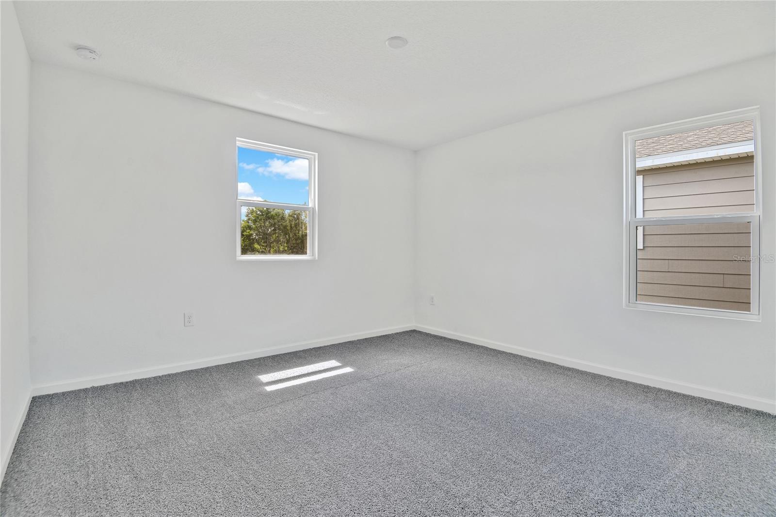 733 LAKE DELL AVE, DUNDEE, FL, 33838