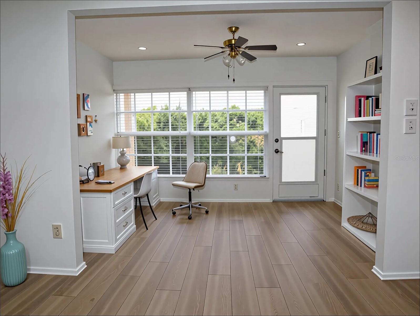 2297 LARK CIR E #E, PALM HARBOR, FL, 34684