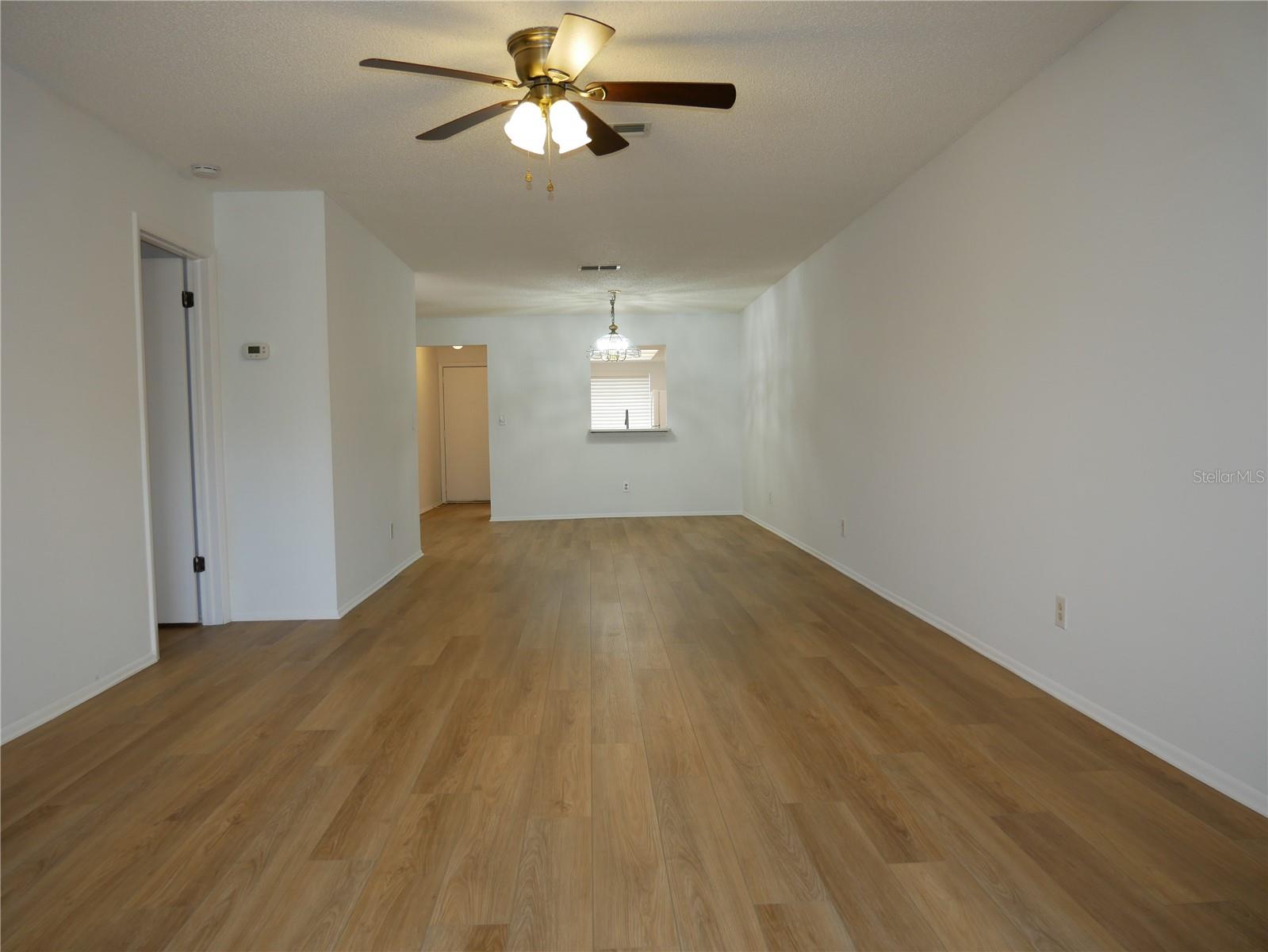 2297 LARK CIR E #E, PALM HARBOR, FL, 34684