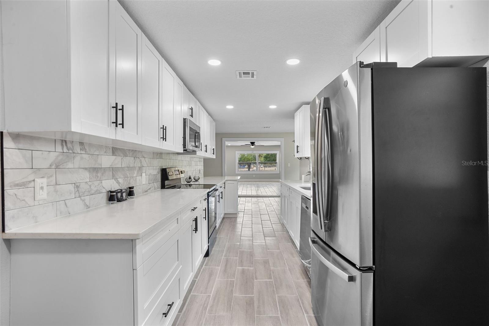 209 N 14TH ST, LEESBURG, FL, 34748