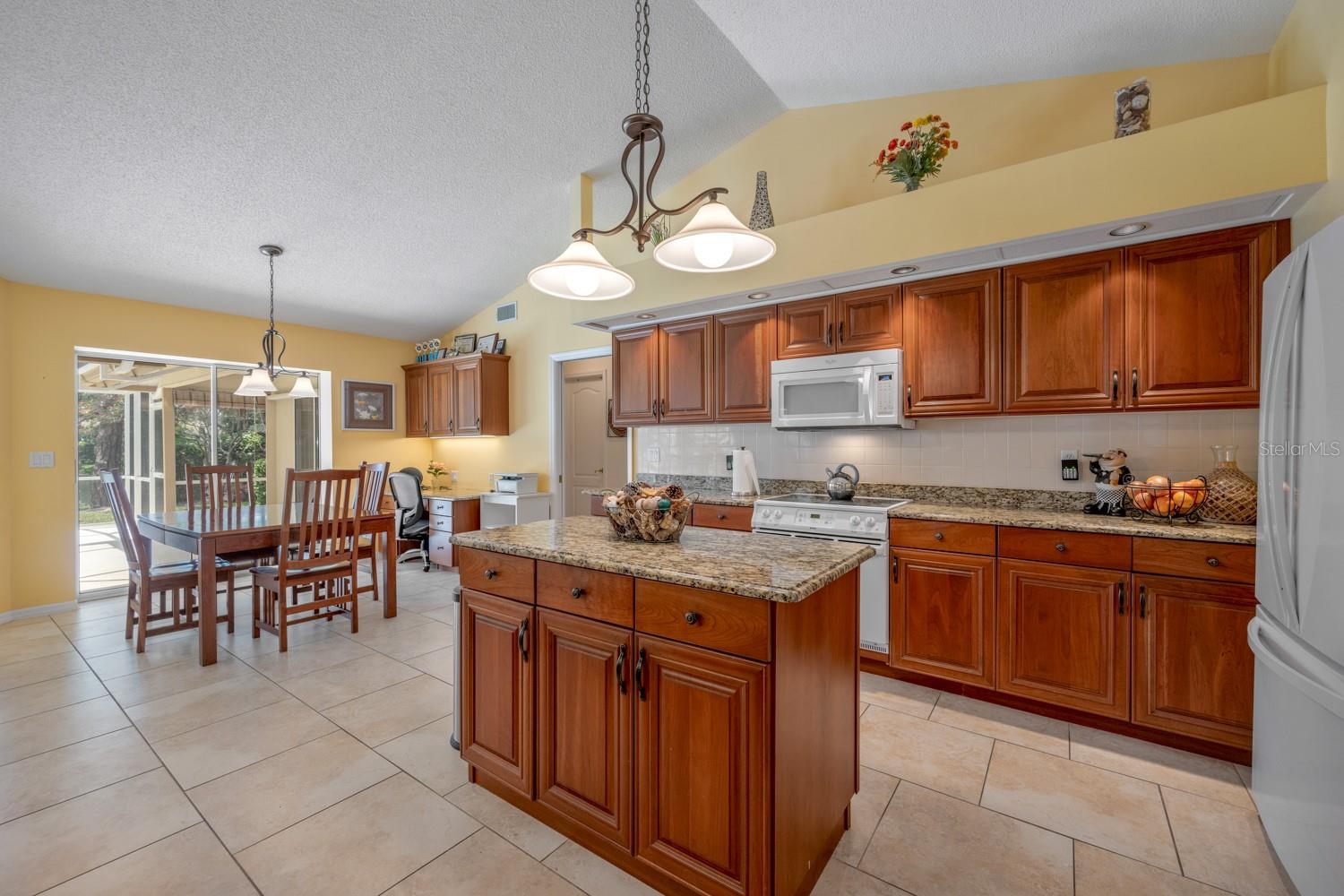 8202 SHADOW PINE WAY, SARASOTA, FL, 34238