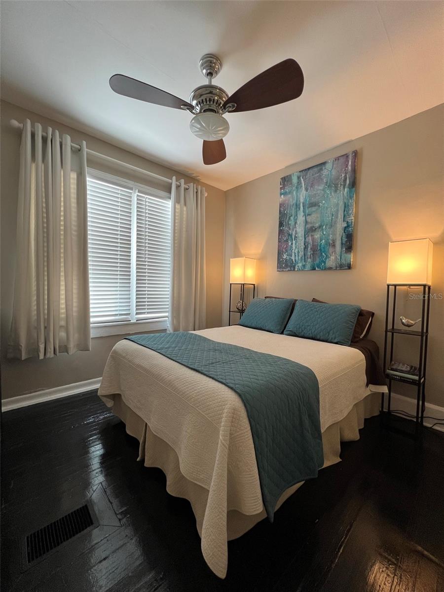 2014 JACKSON ST N #5, ST PETERSBURG, FL, 33704