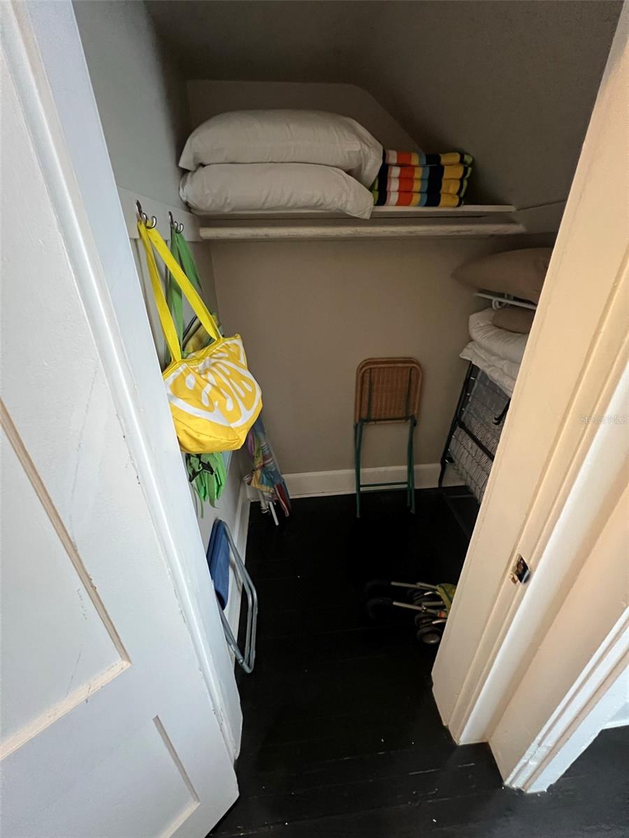 2014 JACKSON ST N #5, ST PETERSBURG, FL, 33704