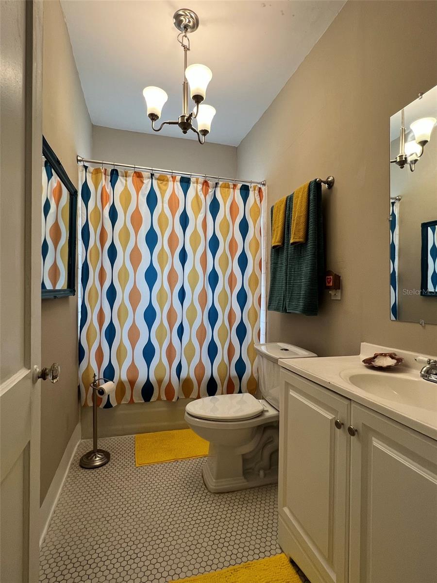 2014 JACKSON ST N #5, ST PETERSBURG, FL, 33704