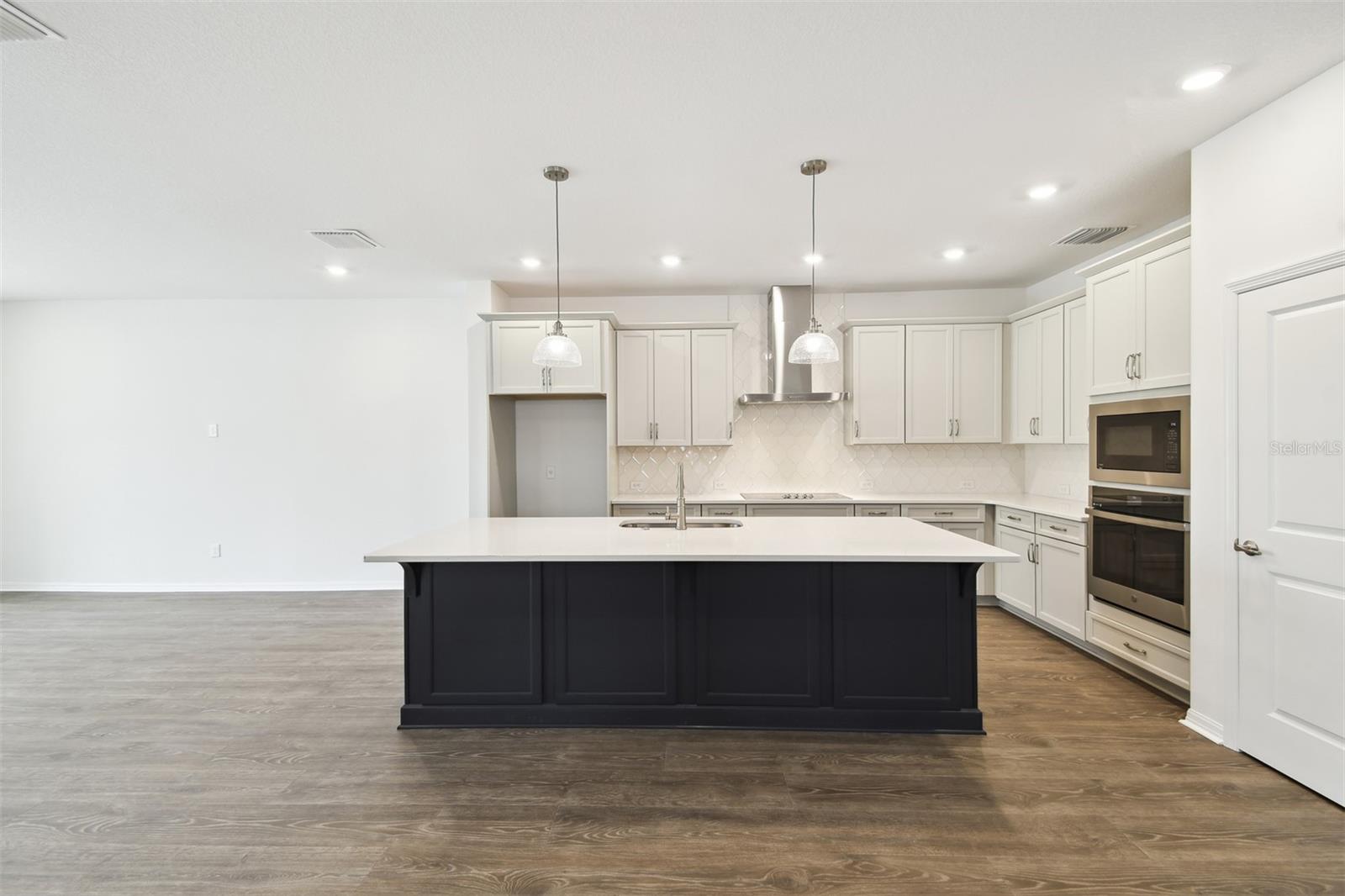 5914 BRISTLE OAK ST, MOUNT DORA, FL, 32757