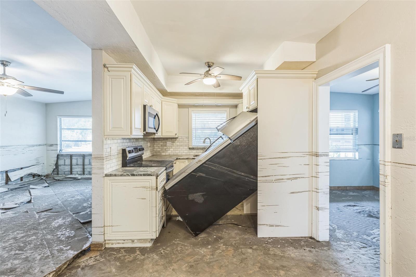 15406 2ND ST E, MADEIRA BEACH, FL, 33708