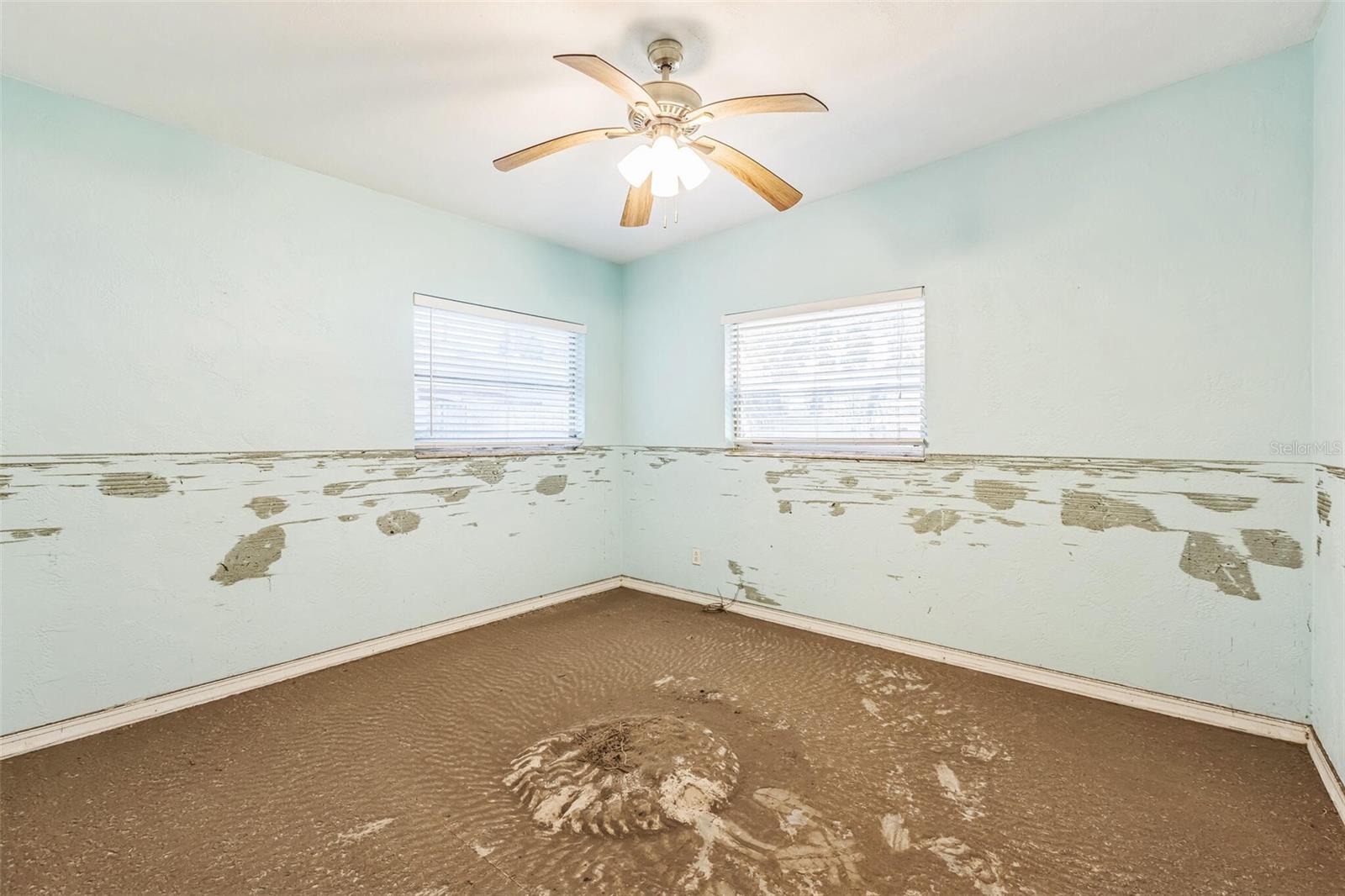 15406 2ND ST E, MADEIRA BEACH, FL, 33708