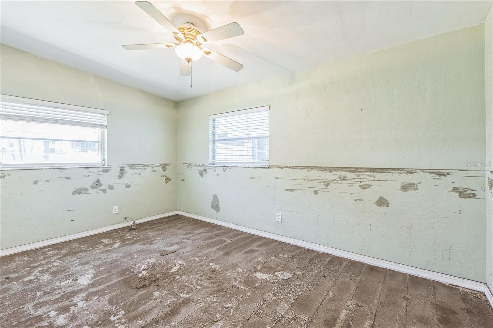 15406 2ND ST E, MADEIRA BEACH, FL, 33708