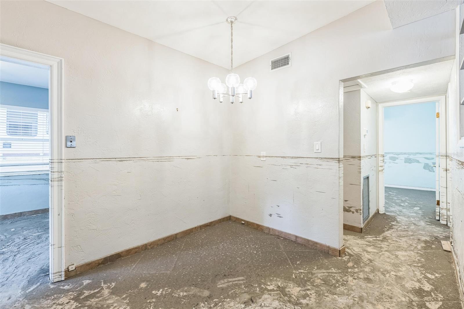 15406 2ND ST E, MADEIRA BEACH, FL, 33708