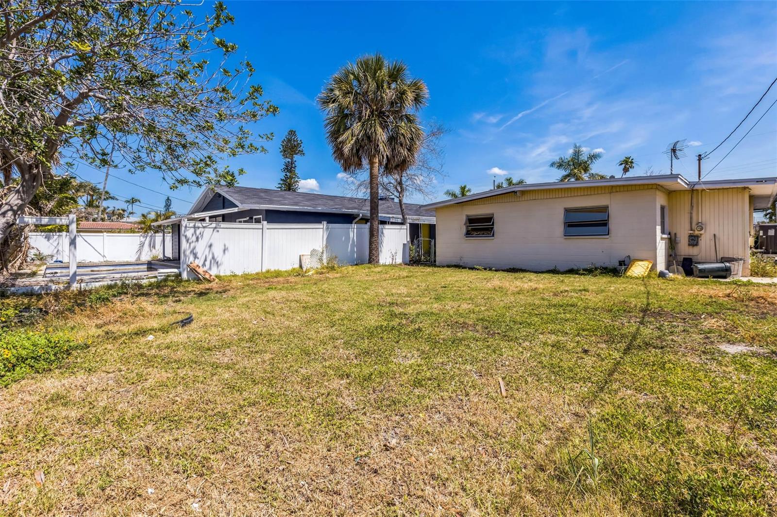 15406 2ND ST E, MADEIRA BEACH, FL, 33708