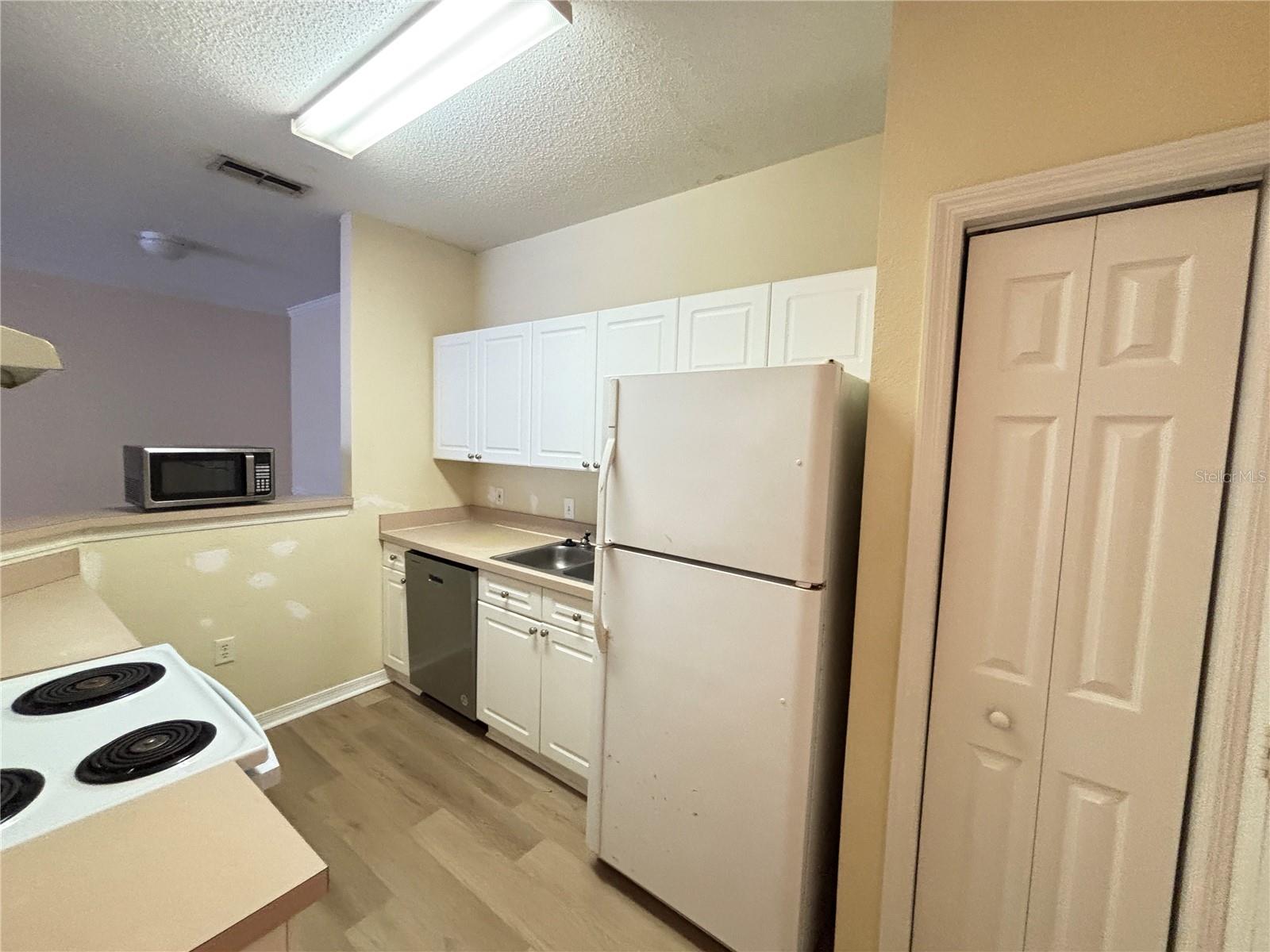 18001 RICHMOND PLACE DR #822, TAMPA, FL, 33647