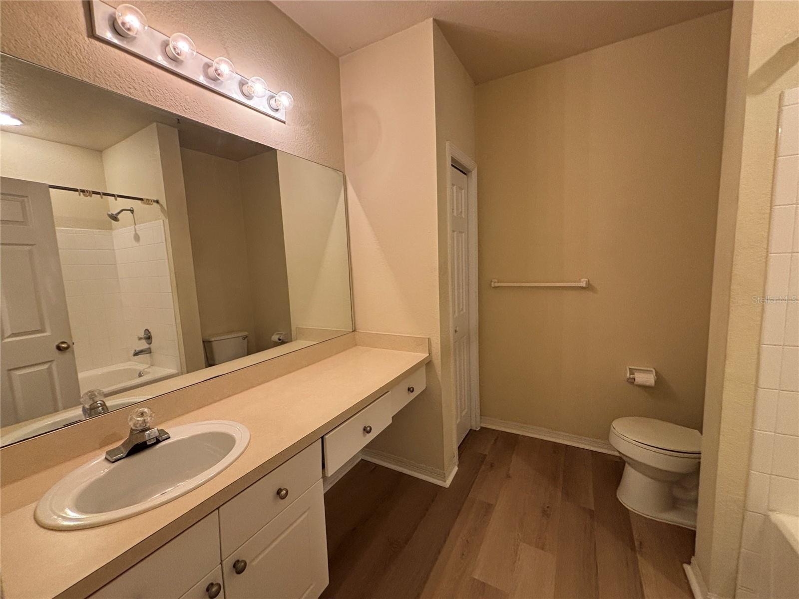 18001 RICHMOND PLACE DR #822, TAMPA, FL, 33647
