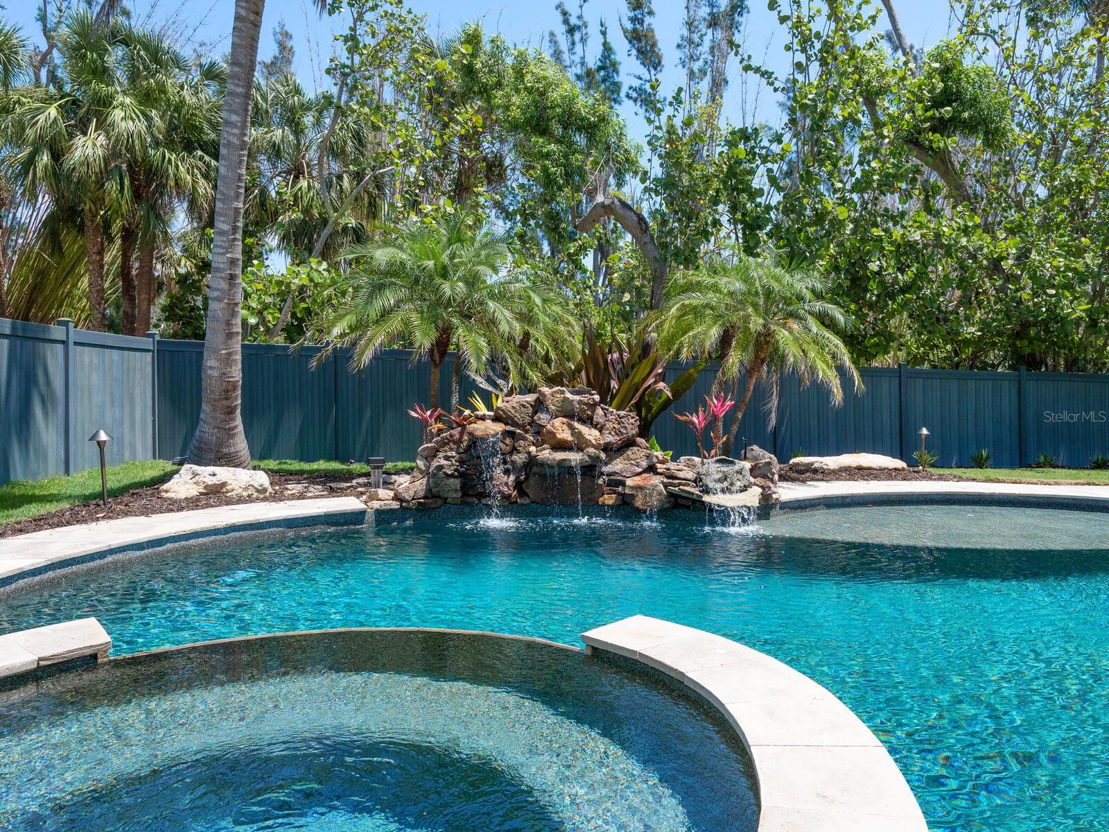 A4651061 Property Photo