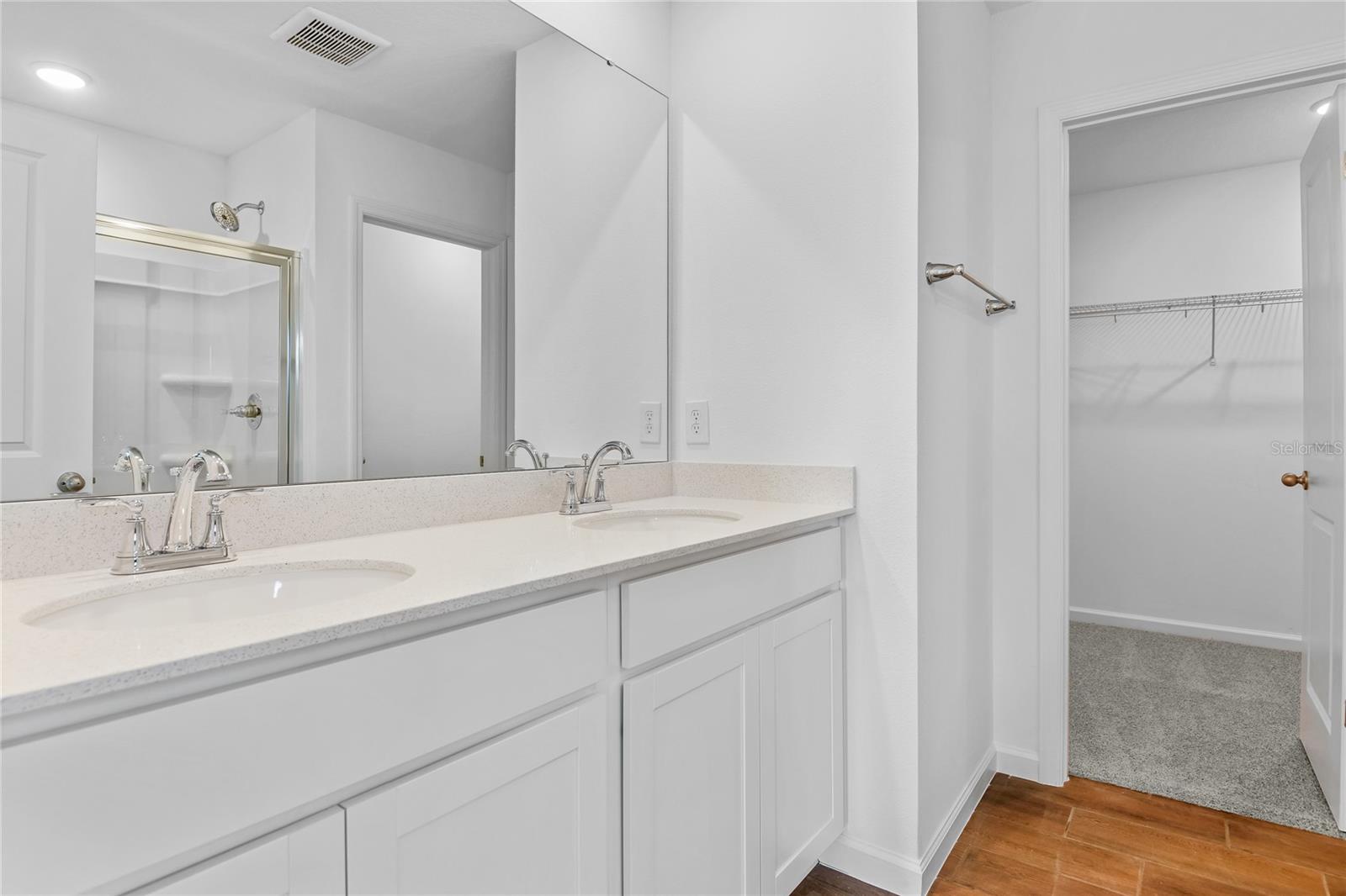 725 LAKE DELL AVE, DUNDEE, FL, 33838