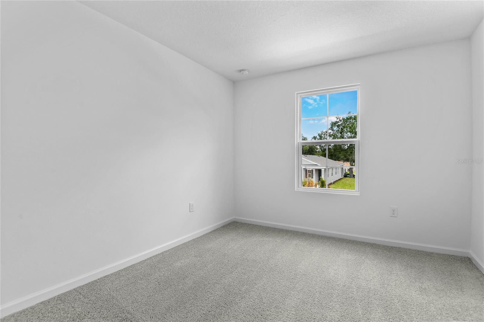725 LAKE DELL AVE, DUNDEE, FL, 33838