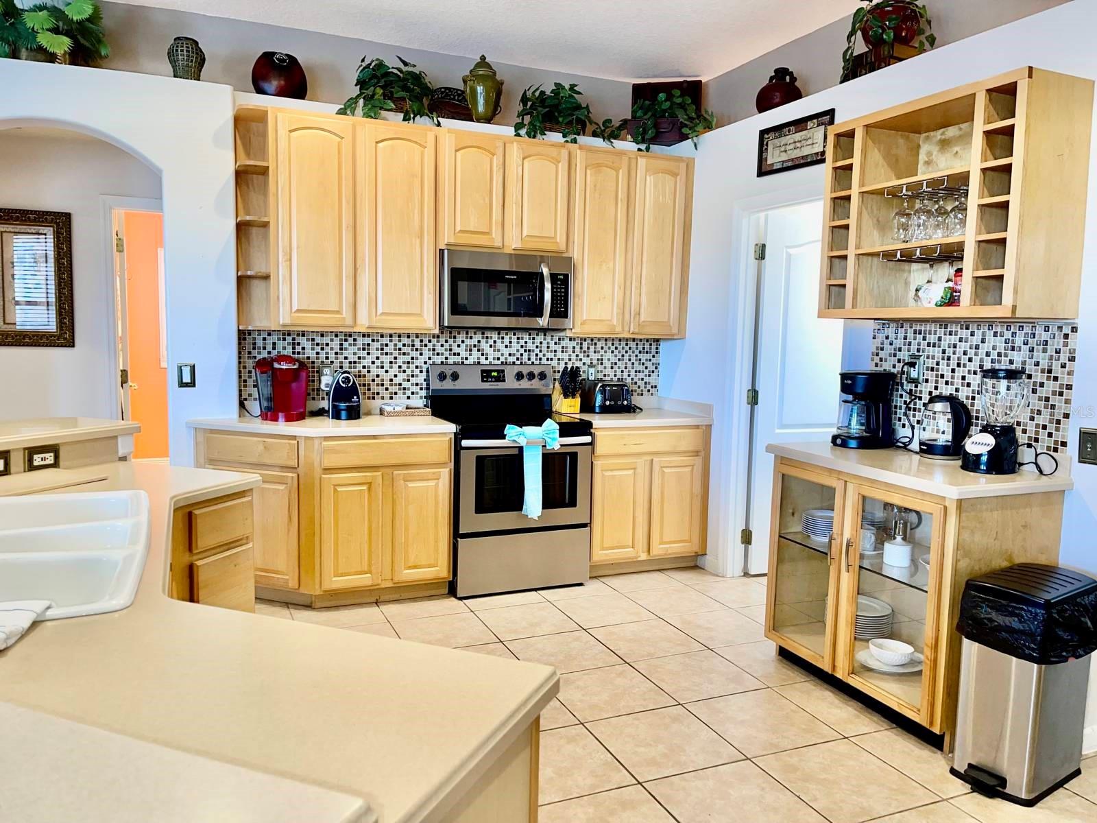242 PRESTWICK DR, DAVENPORT, FL, 33897