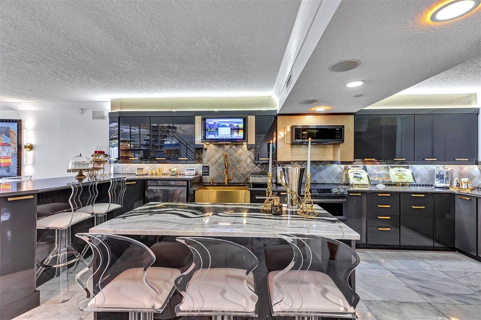 530 E CENTRAL BLVD #1901, ORLANDO, FL, 32801