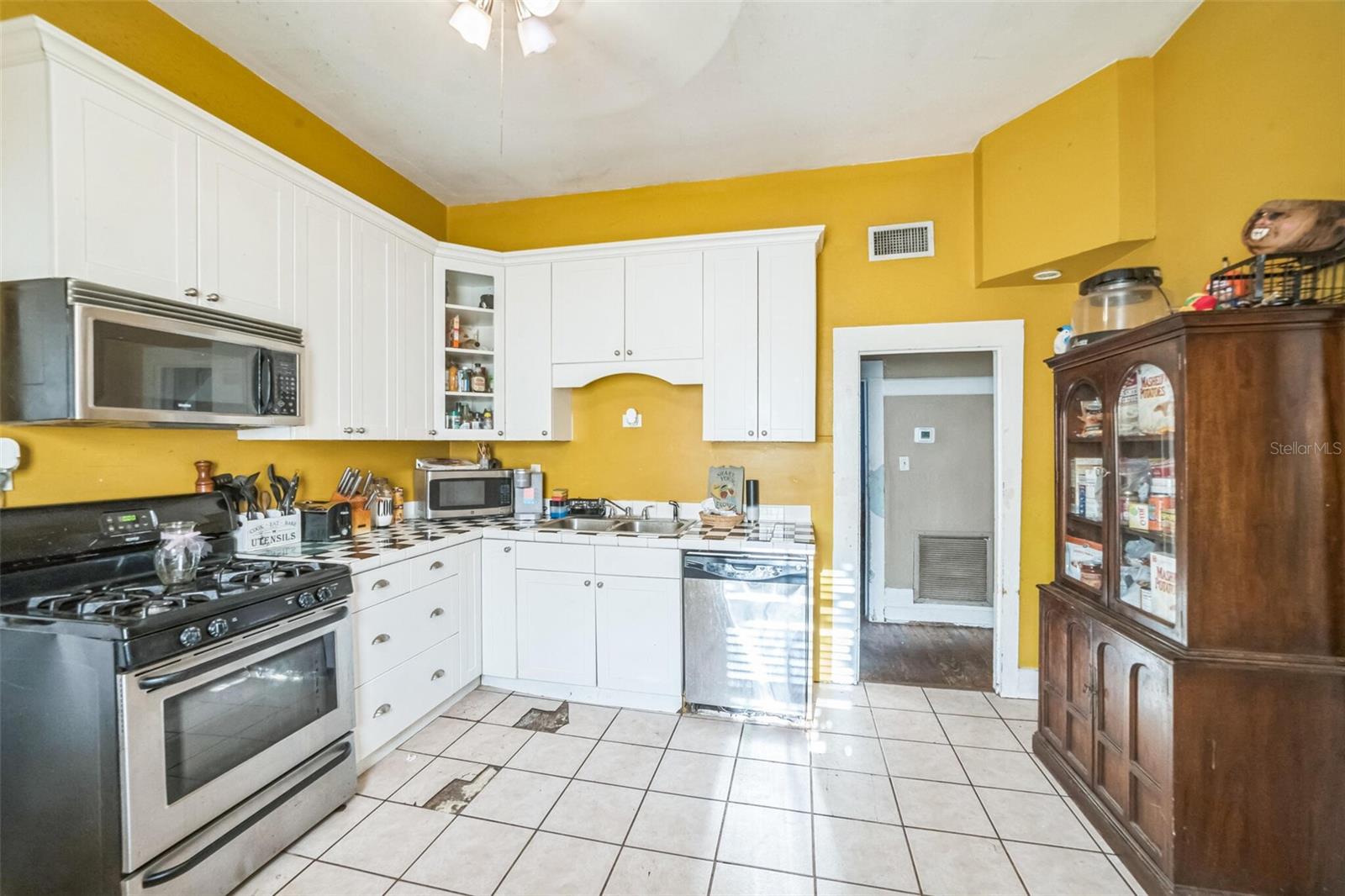 419 PALM AVE, EUSTIS, FL, 32726