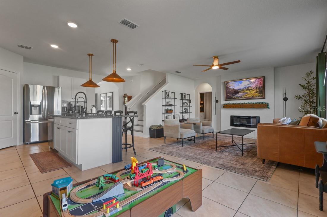 4054 SILVERSTREAM TER, SANFORD, FL, 32771